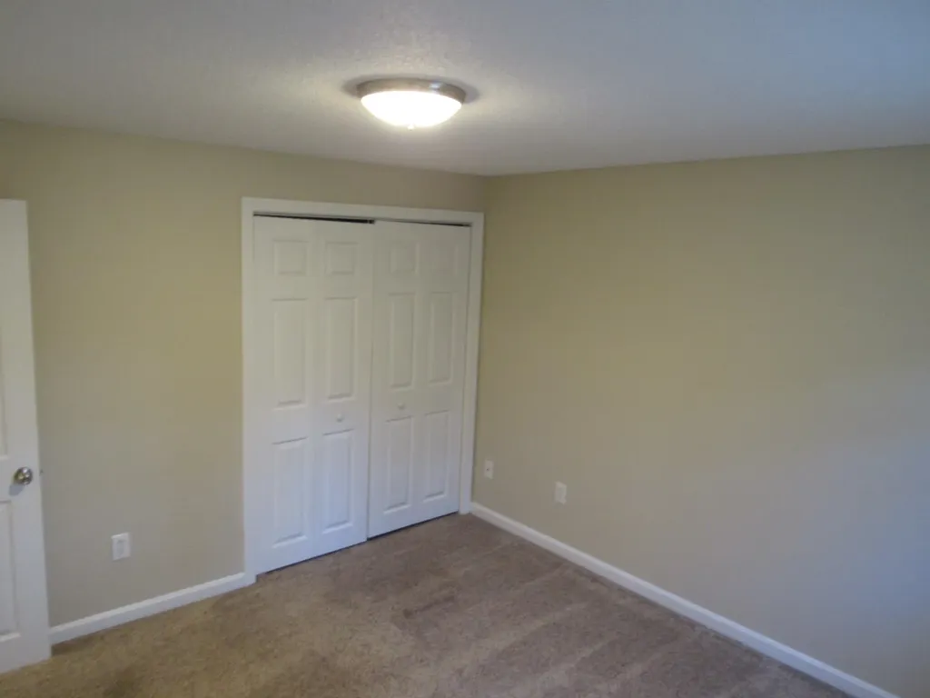 375 Whitehall Road Hooksett NH 03106