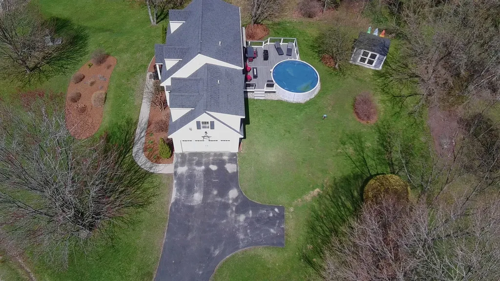 10 Outlook Lane Jericho VT 05465