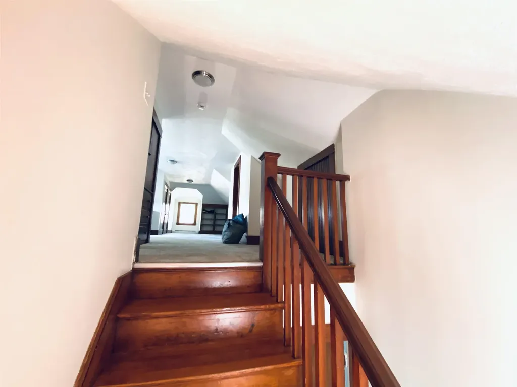 37 Lawrence Road Salem NH 03079