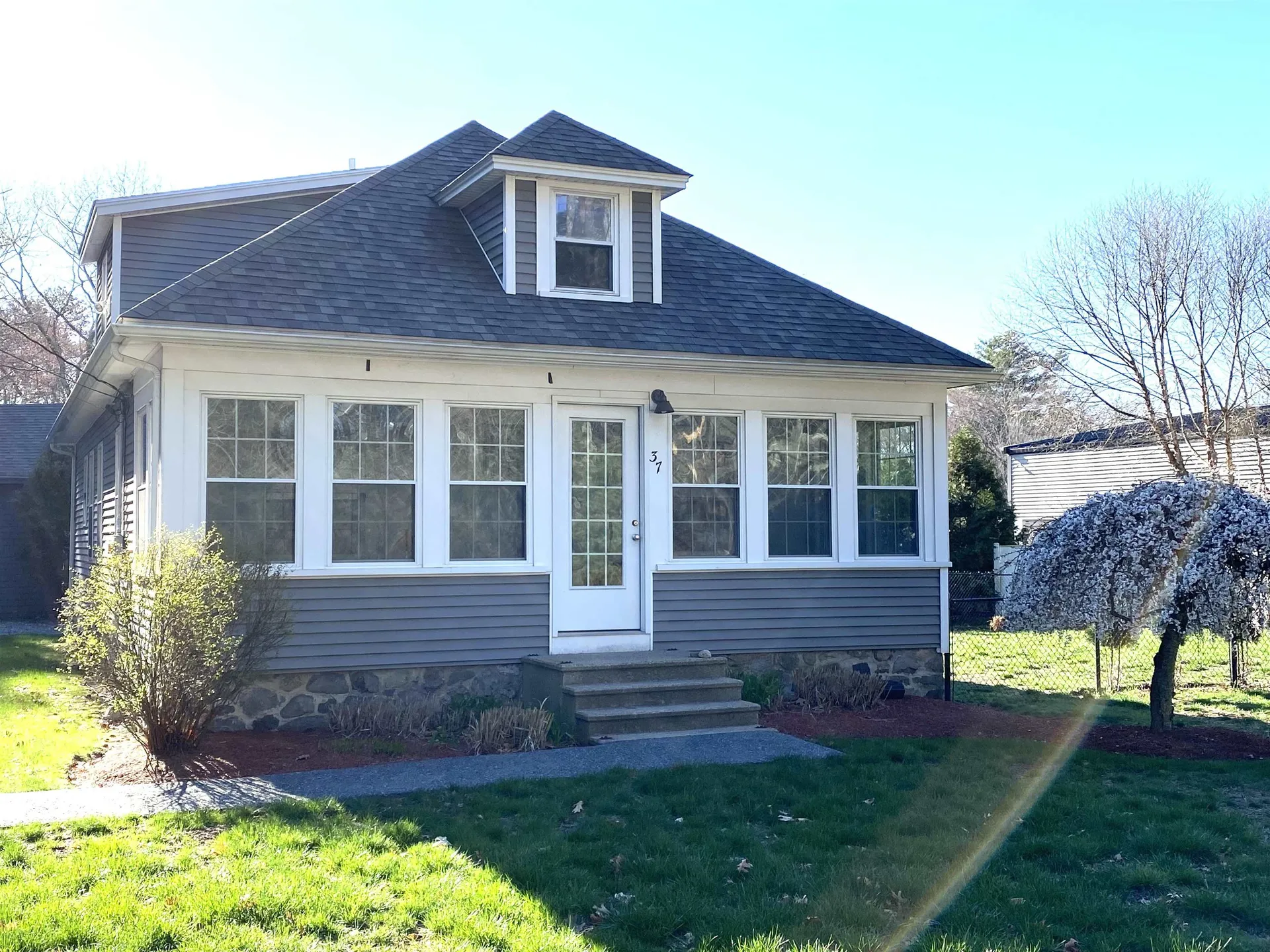 37 Lawrence Road Salem NH 03079