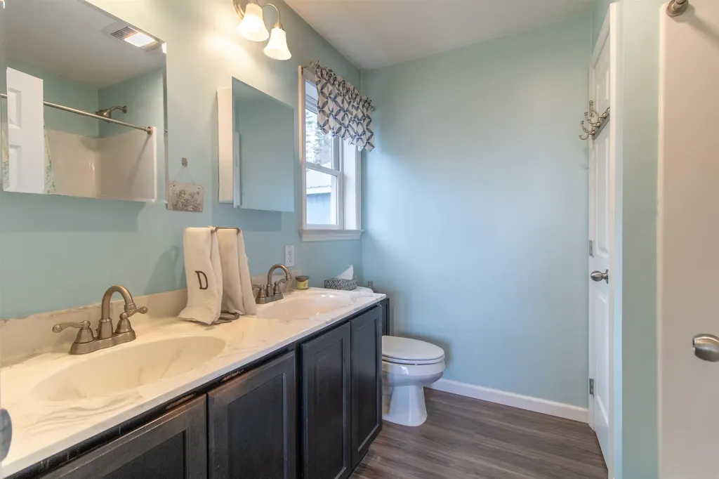 27 Baird Road Newark VT 05871