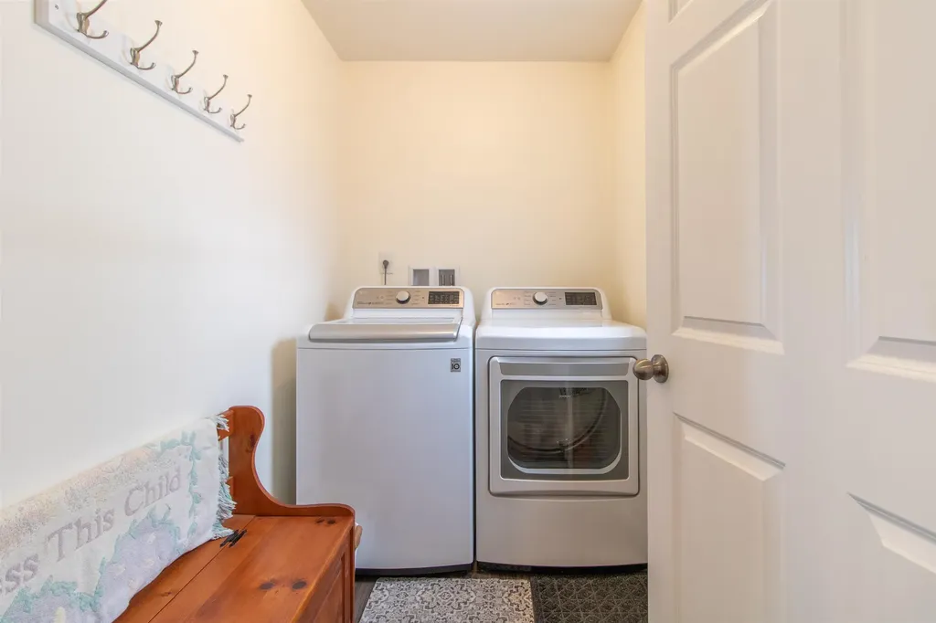 27 Baird Road Newark VT 05871