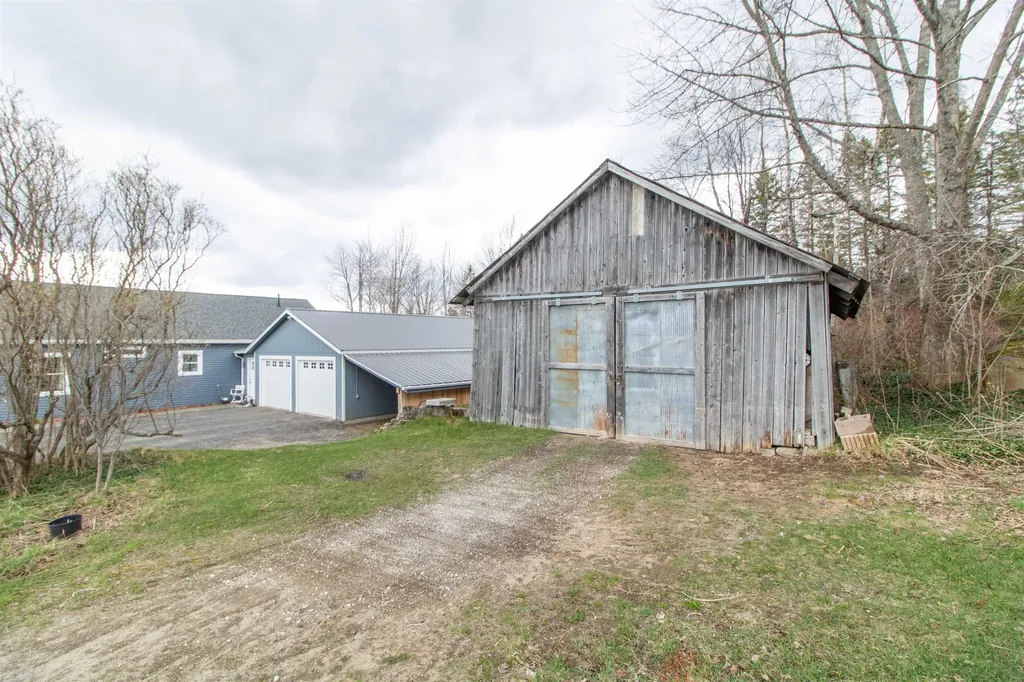 27 Baird Road Newark VT 05871