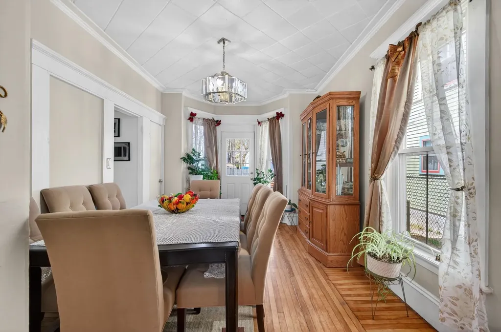 17 Academy Street Rochester NH 03867