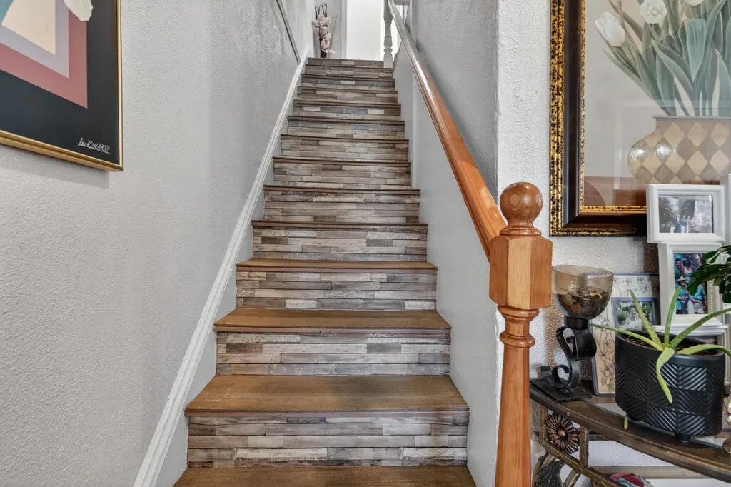 17 Academy Street Rochester NH 03867
