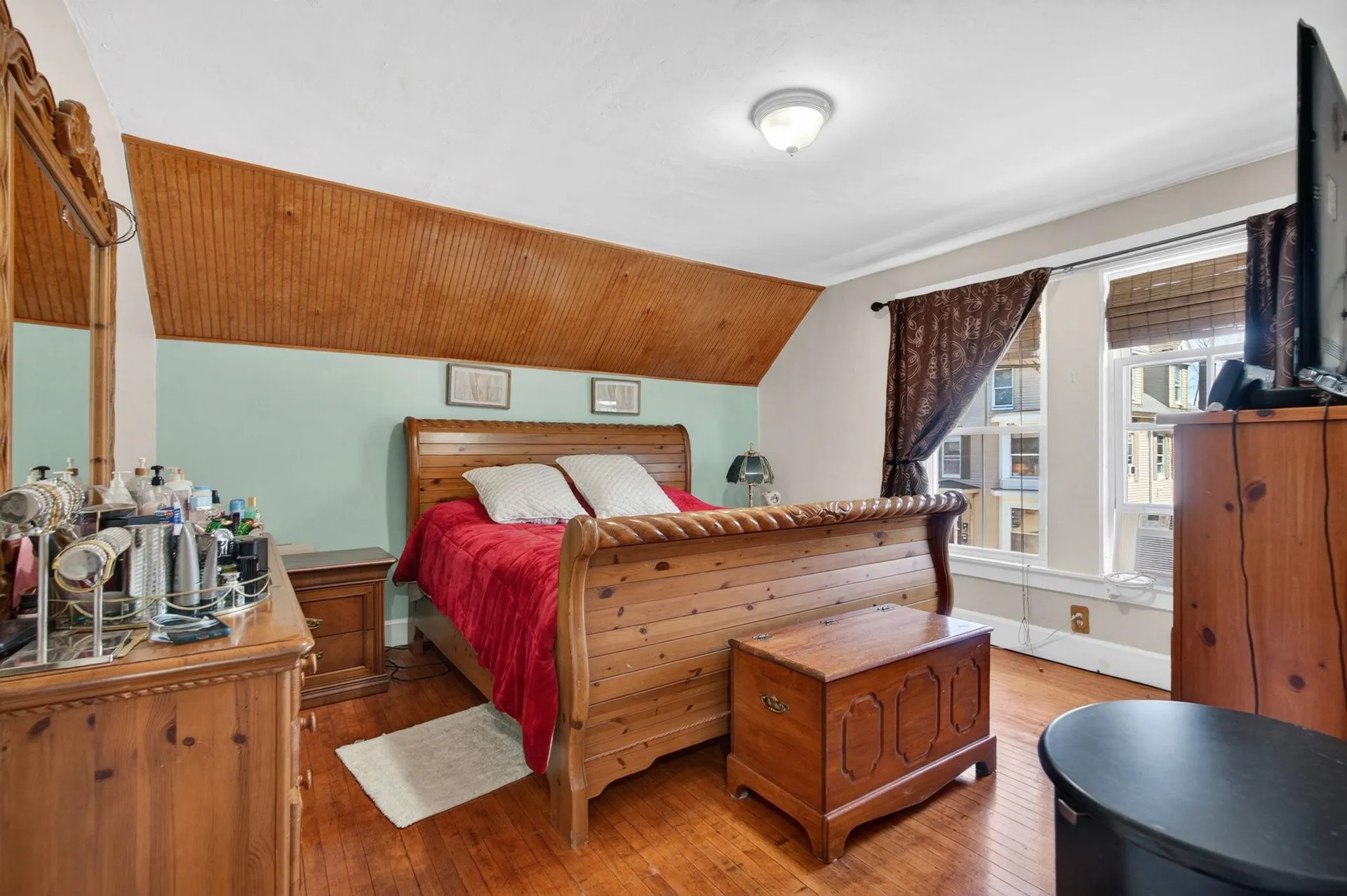 17 Academy Street Rochester NH 03867