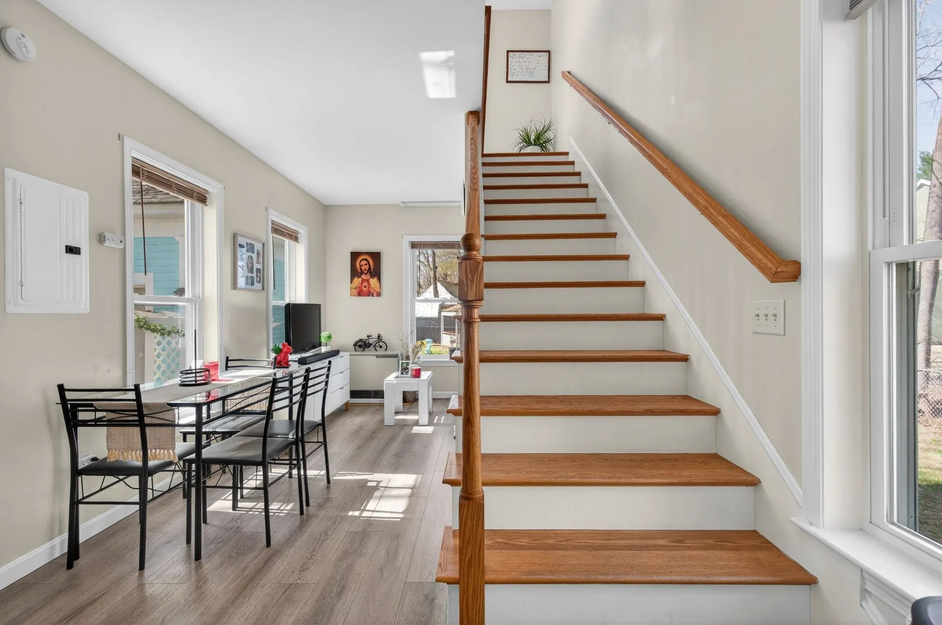 17 Academy Street Rochester NH 03867