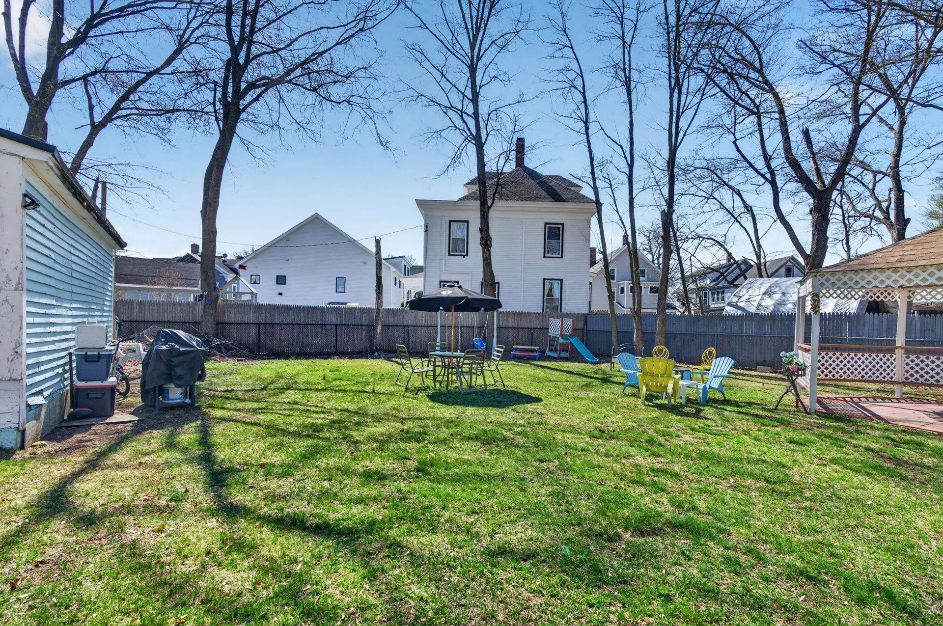 17 Academy Street Rochester NH 03867