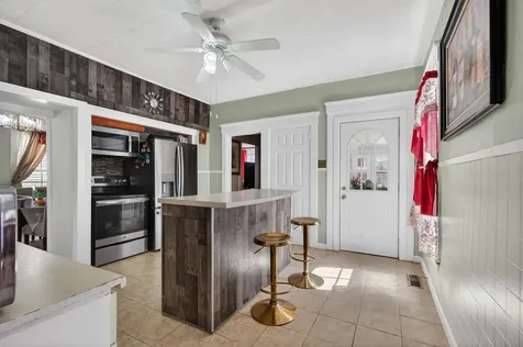 17 Academy Street Rochester NH 03867