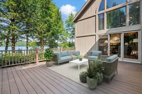109 South Cove Road New London NH 03257