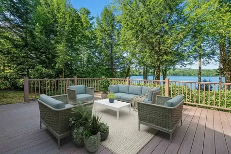 109 South Cove Road New London NH 03257