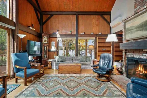 109 South Cove Road New London NH 03257