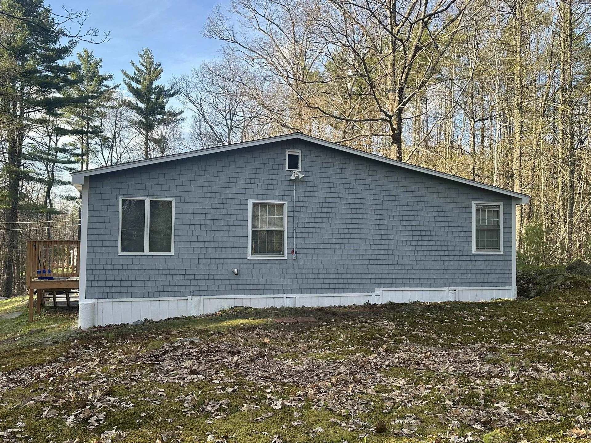 25 S Mayhew Road Hebron NH 03241