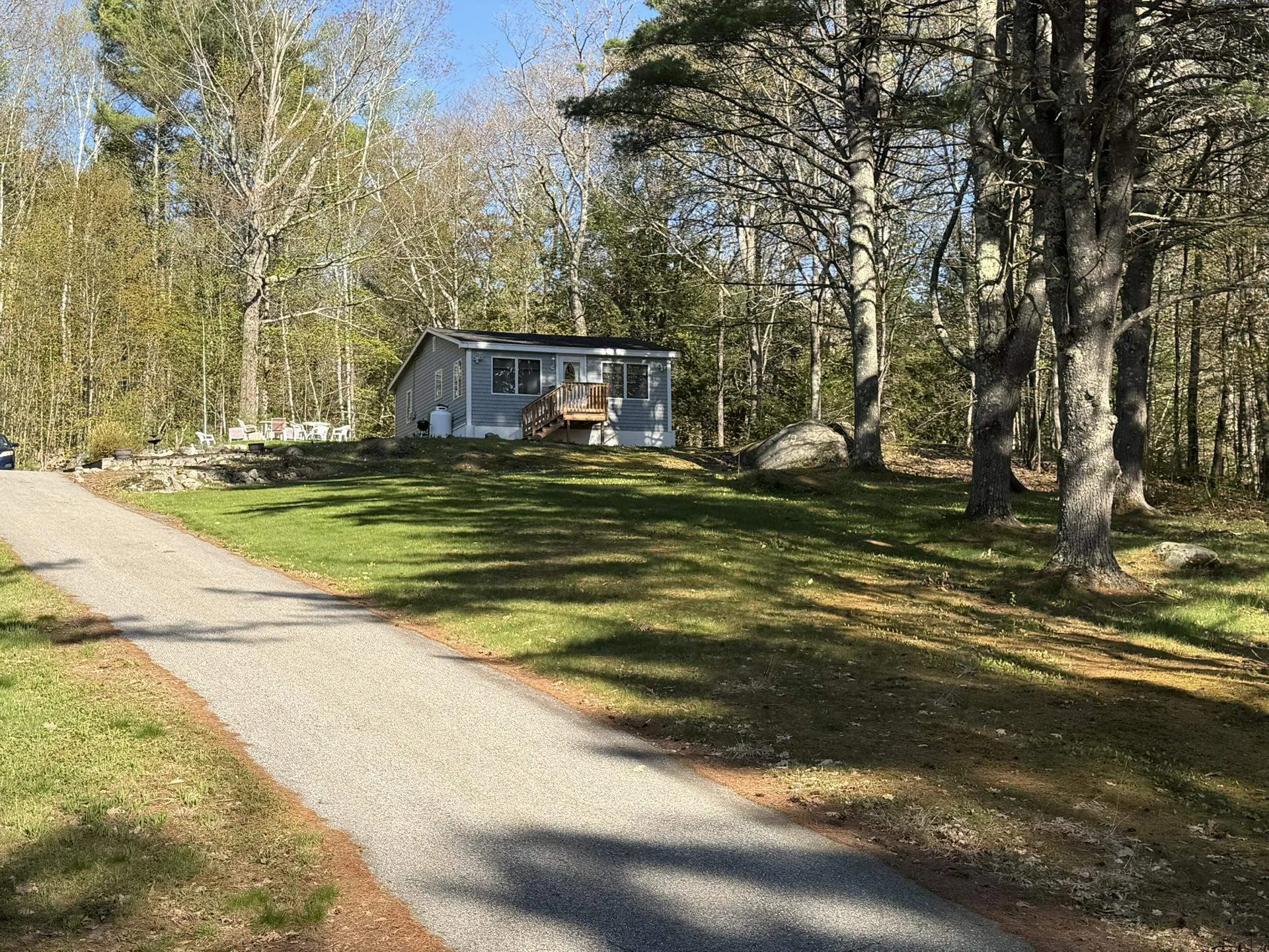 25 S Mayhew Road Hebron NH 03241