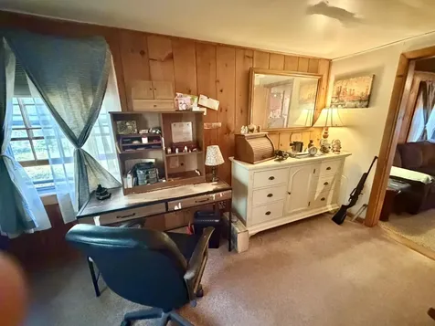 25 S Mayhew Road Hebron NH 03241