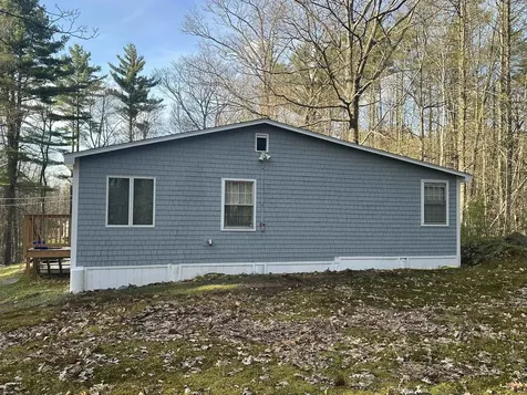 25 S Mayhew Road Hebron NH 03241