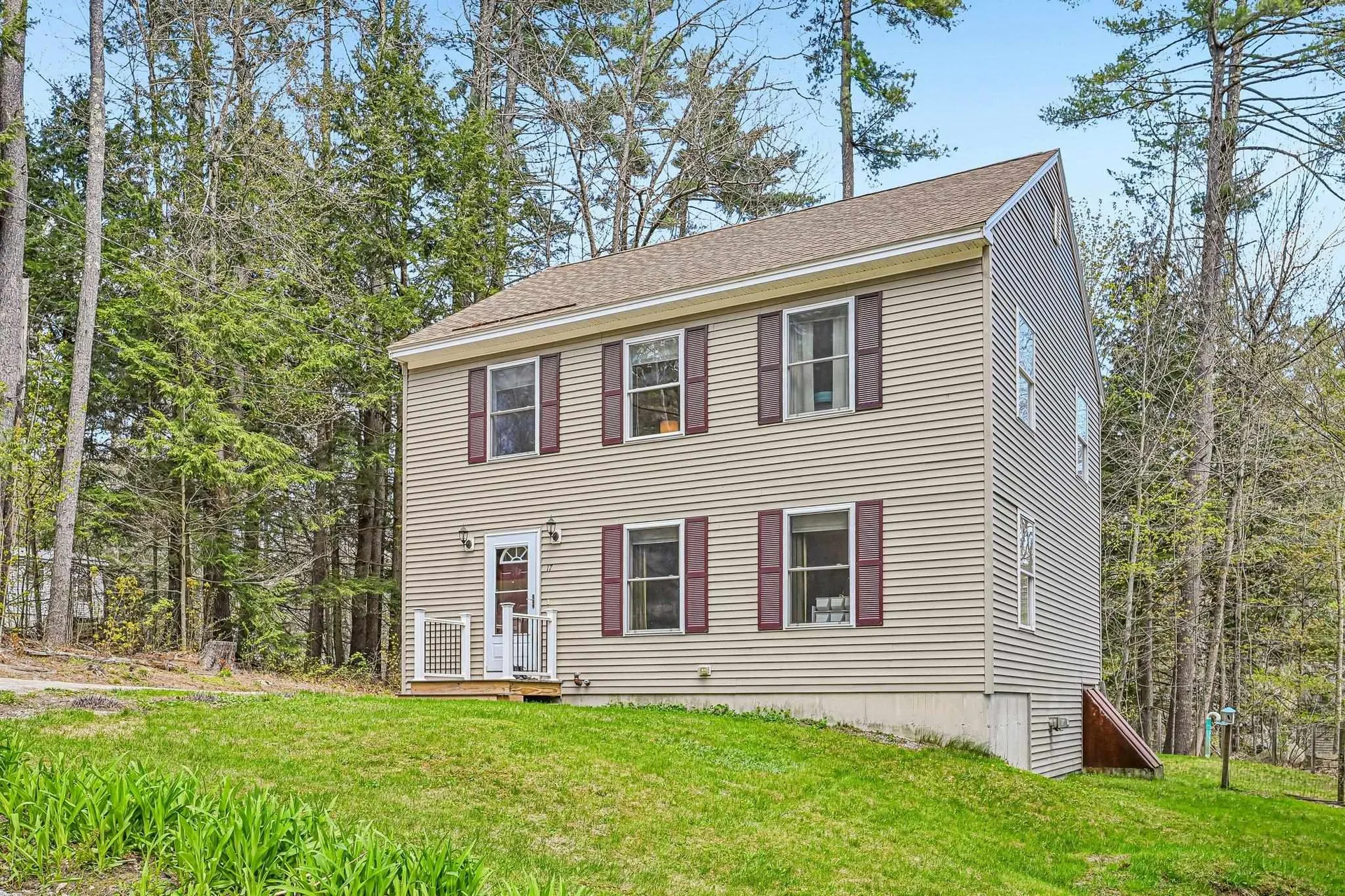 17 Seminole Road Hillsborough NH 03244