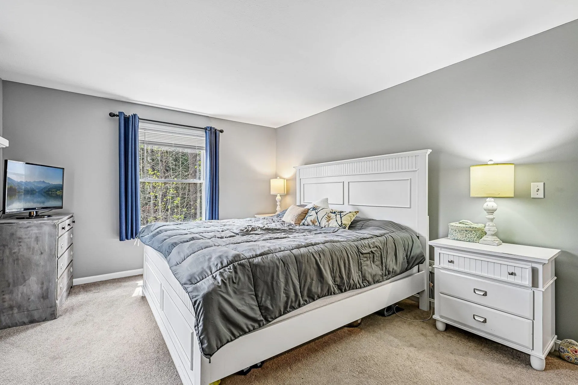 17 Seminole Road Hillsborough NH 03244