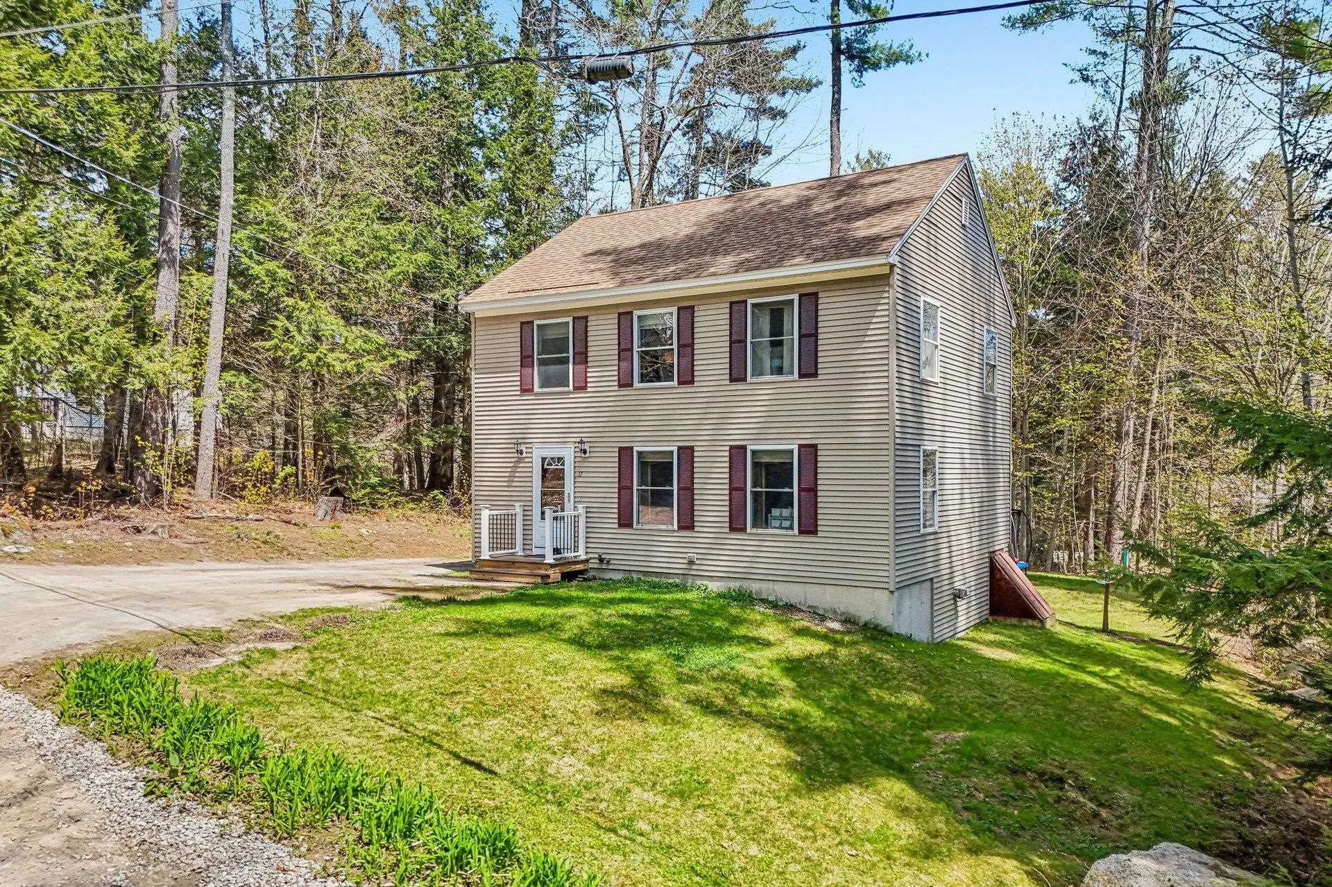 17 Seminole Road Hillsborough NH 03244