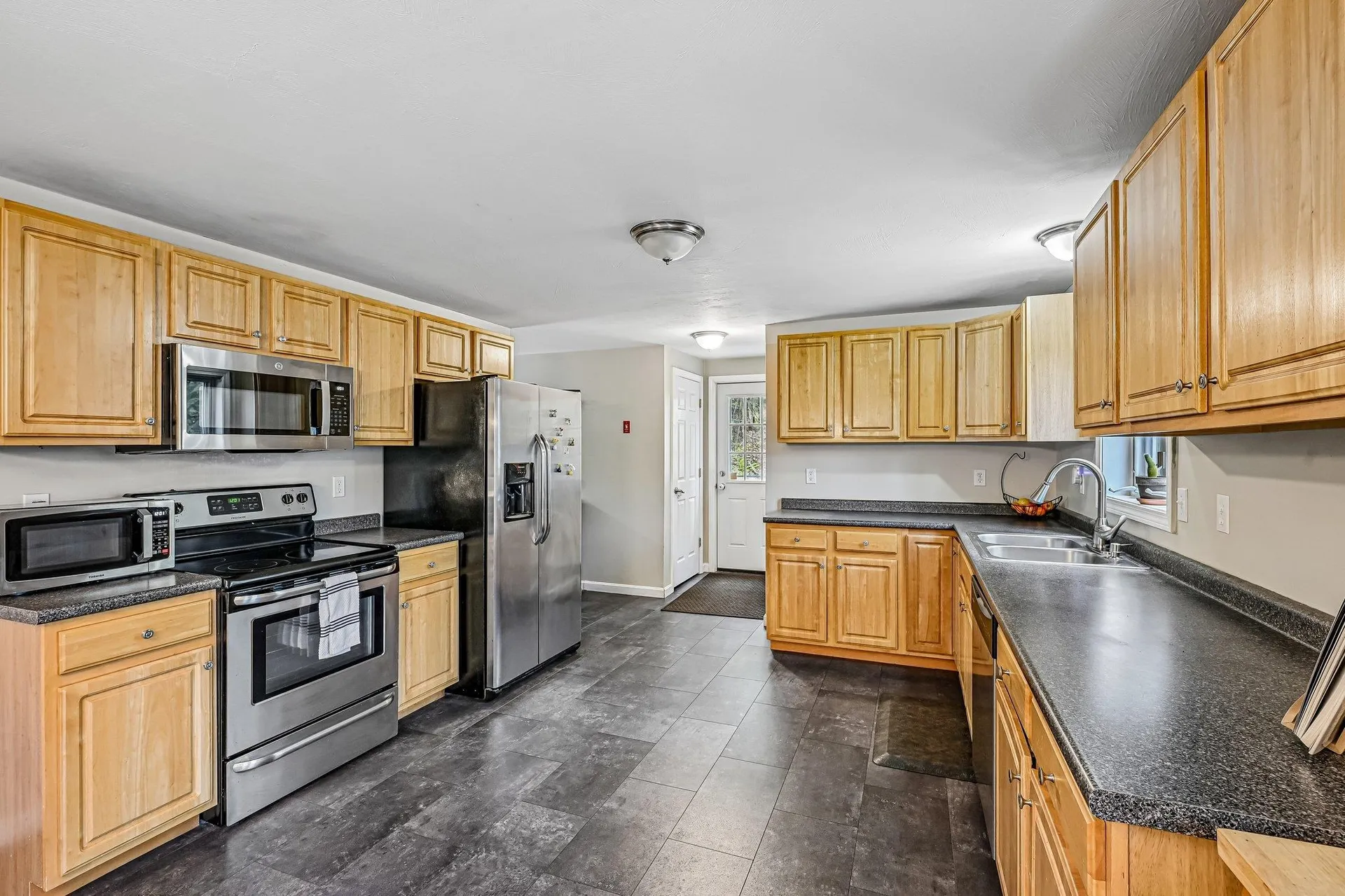 17 Seminole Road Hillsborough NH 03244