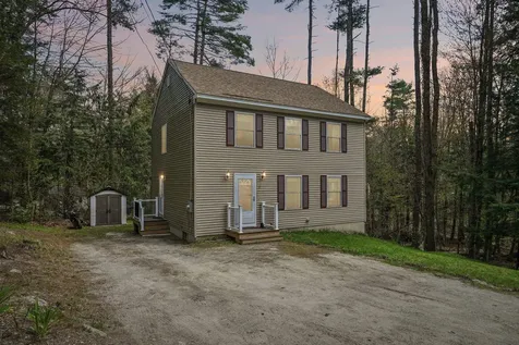 17 Seminole Road Hillsborough NH 03244