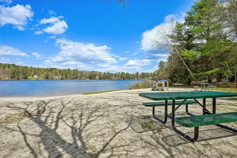 17 Seminole Road Hillsborough NH 03244
