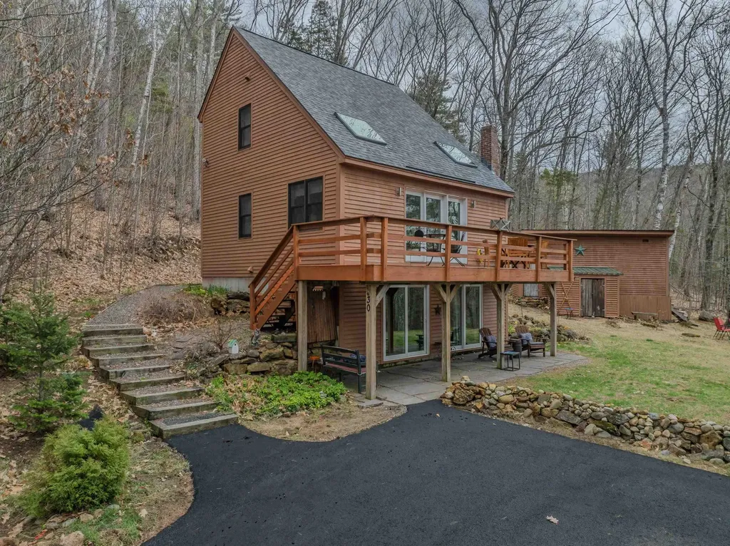 30 Porcupine Drive Campton NH 03223