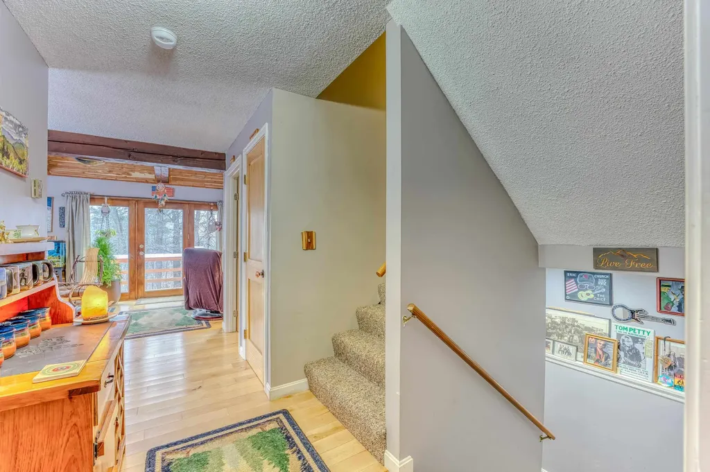 30 Porcupine Drive Campton NH 03223