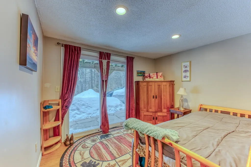 30 Porcupine Drive Campton NH 03223