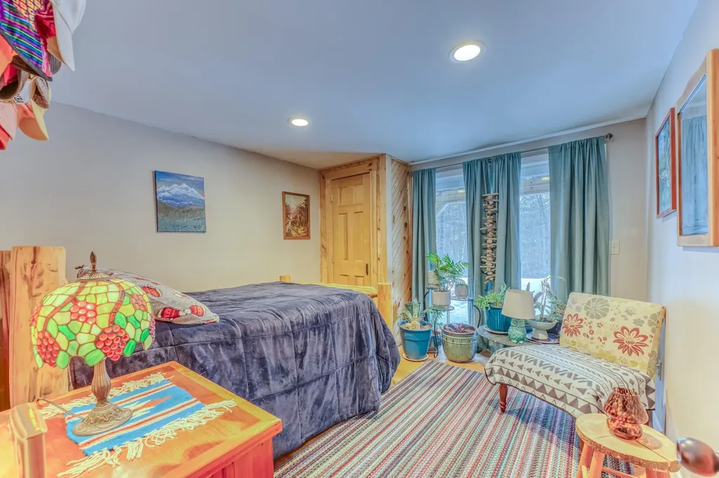 30 Porcupine Drive Campton NH 03223