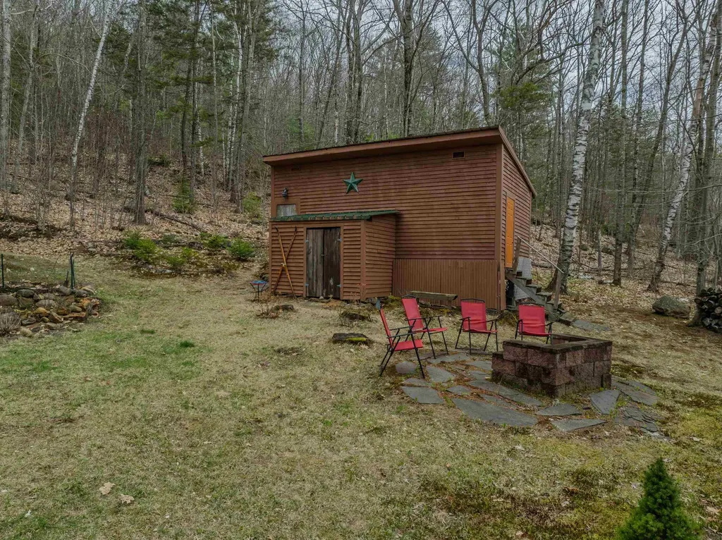 30 Porcupine Drive Campton NH 03223