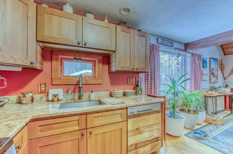 30 Porcupine Drive Campton NH 03223