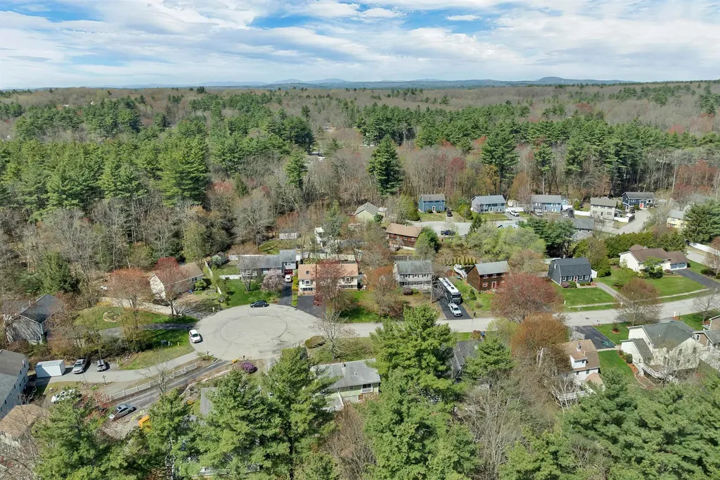 26 Packard Drive Merrimack NH 03054