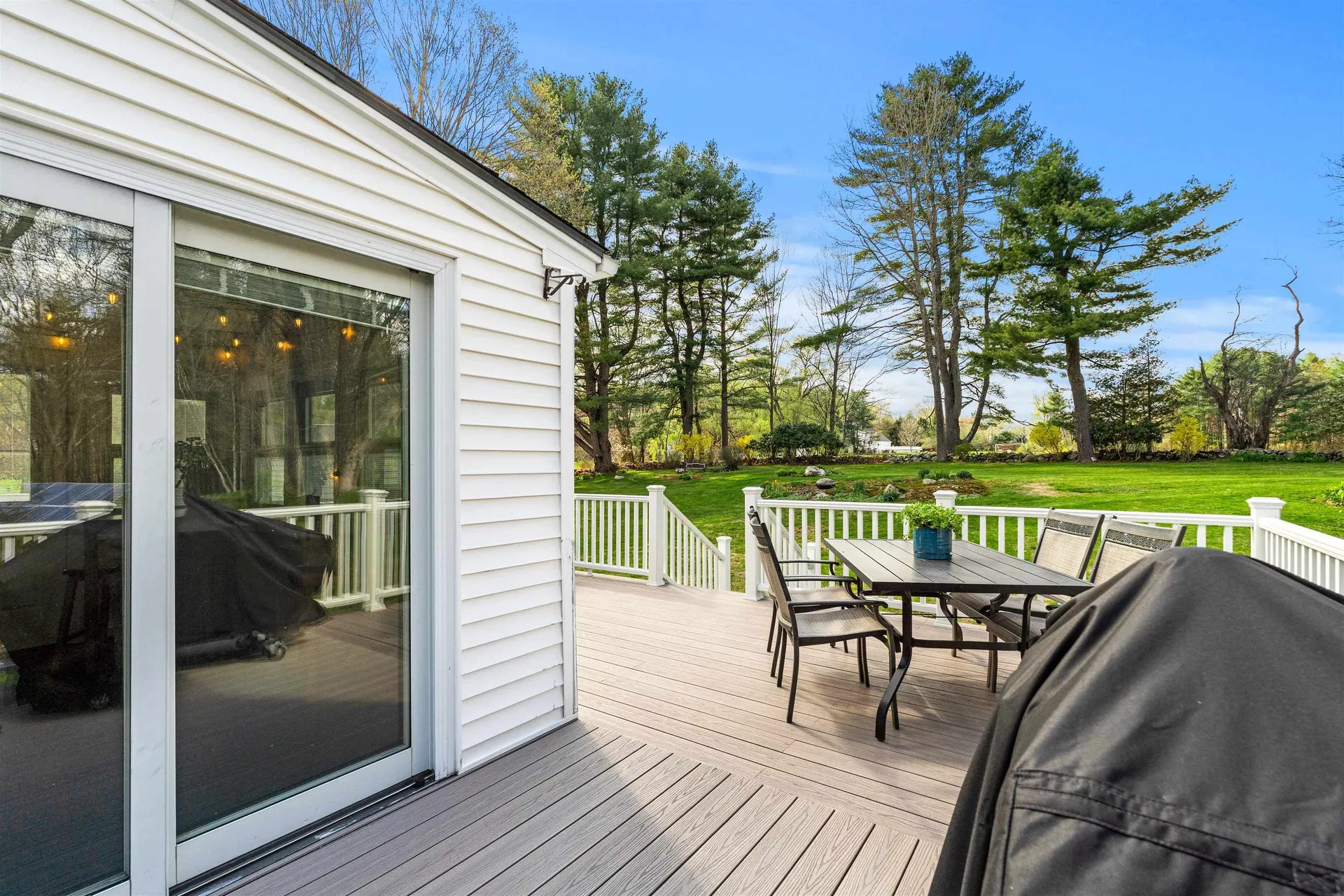 410 E View Drive Pembroke NH 03275