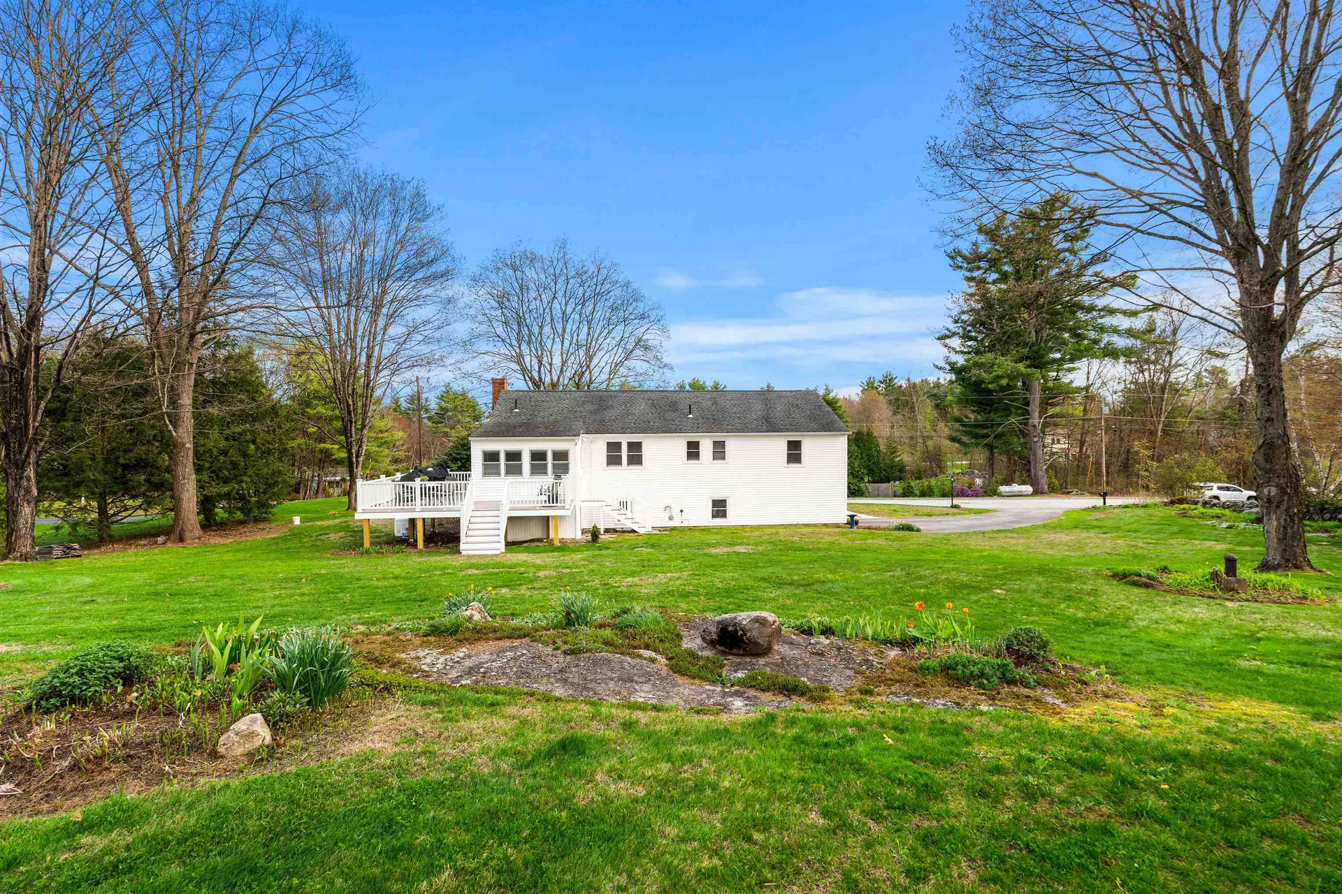 410 E View Drive Pembroke NH 03275