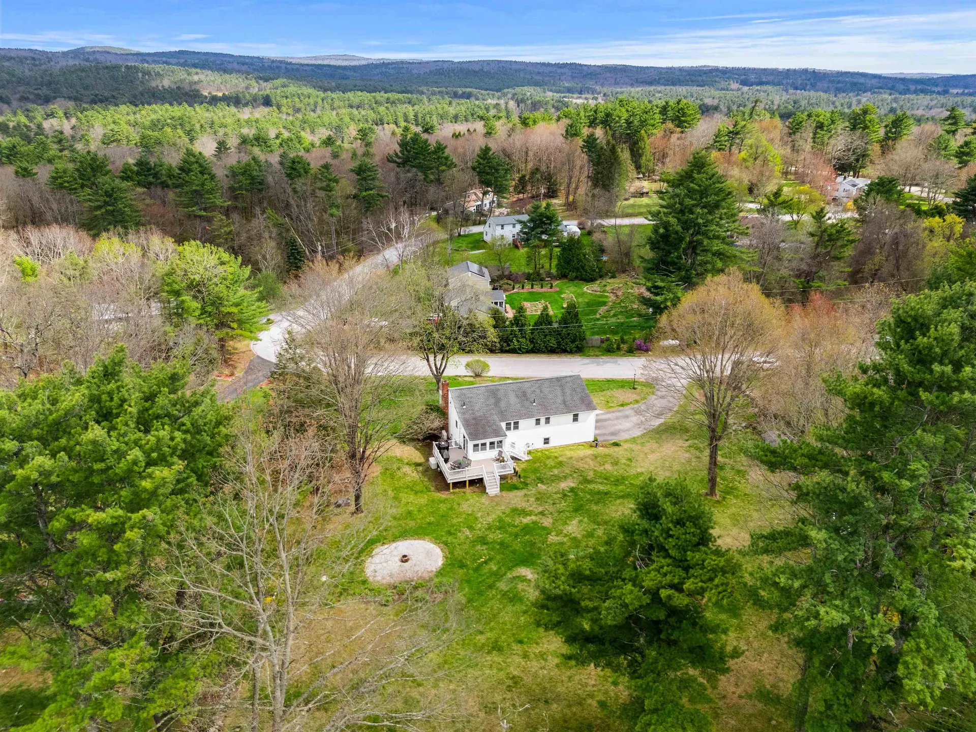 410 E View Drive Pembroke NH 03275