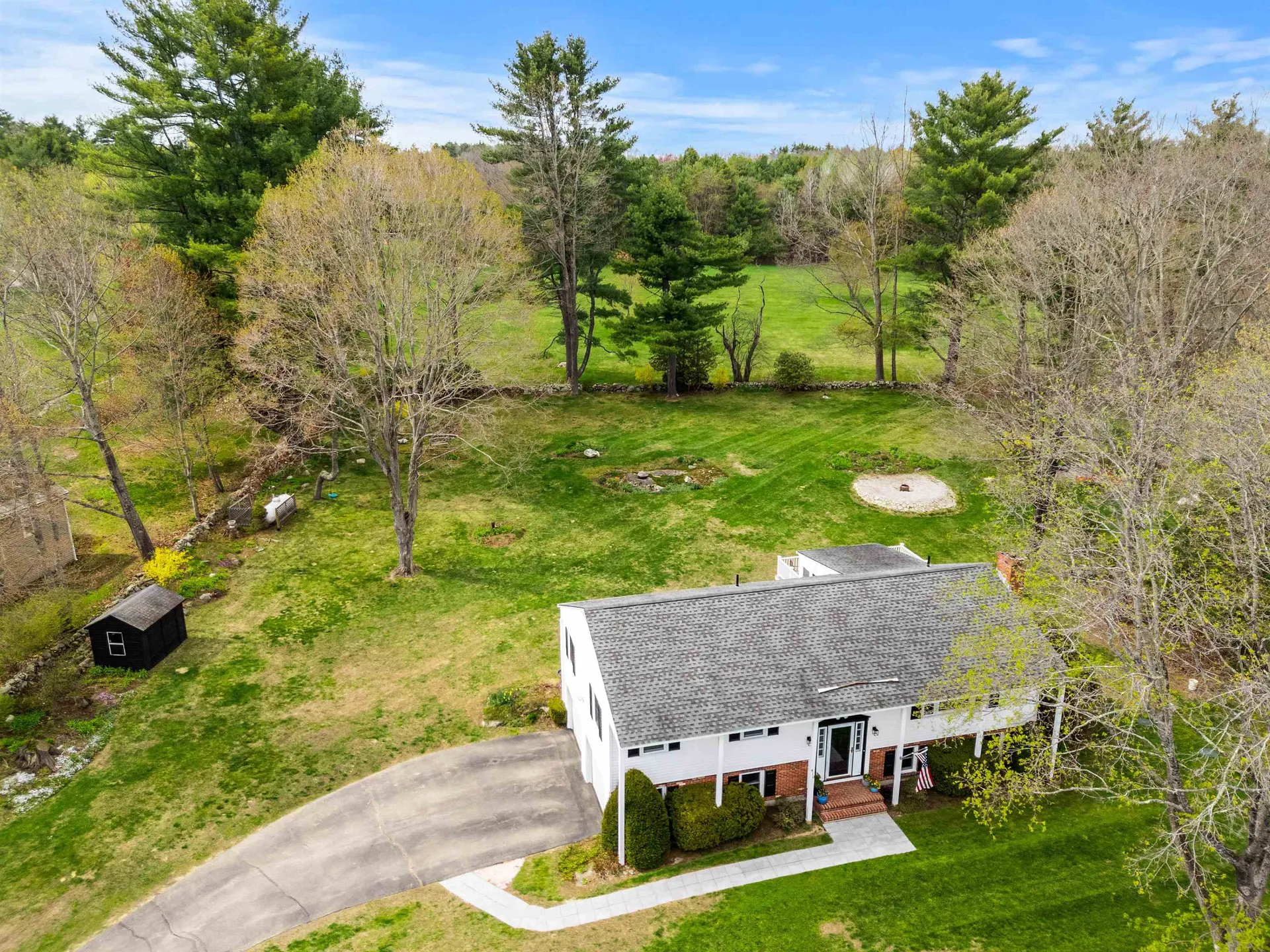 410 E View Drive Pembroke NH 03275