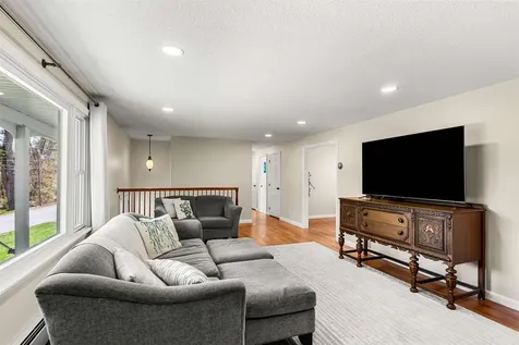 410 E View Drive Pembroke NH 03275
