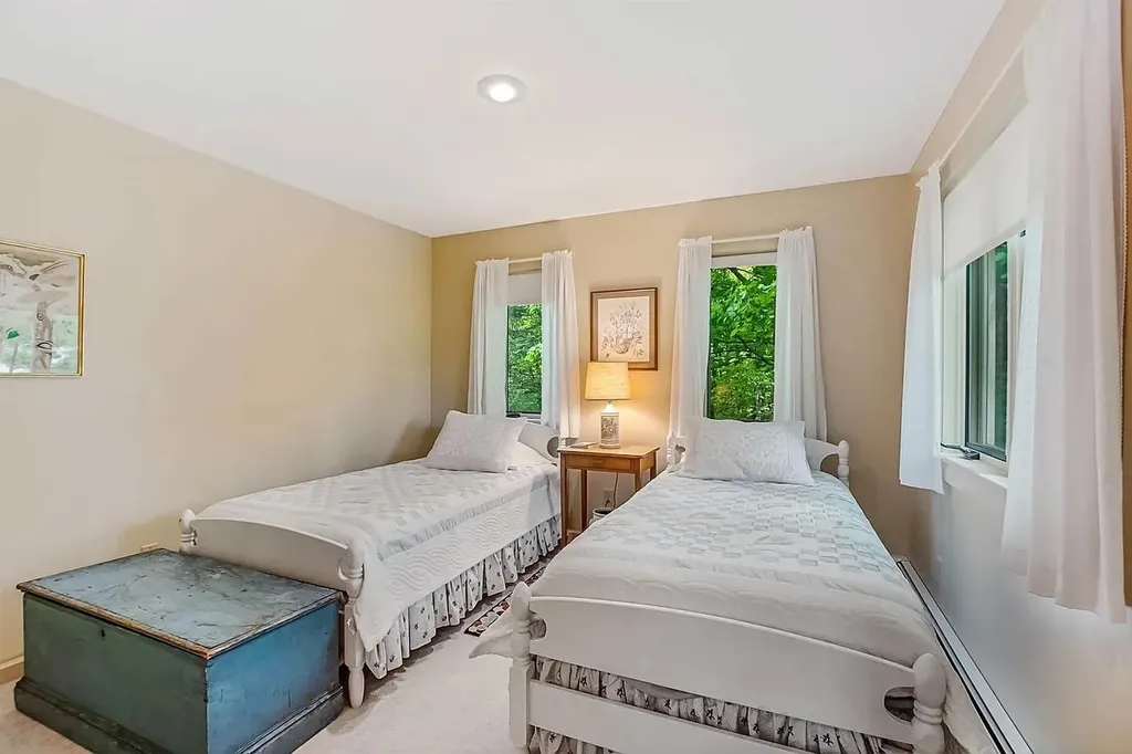 193 Maple Lane New London NH 03257