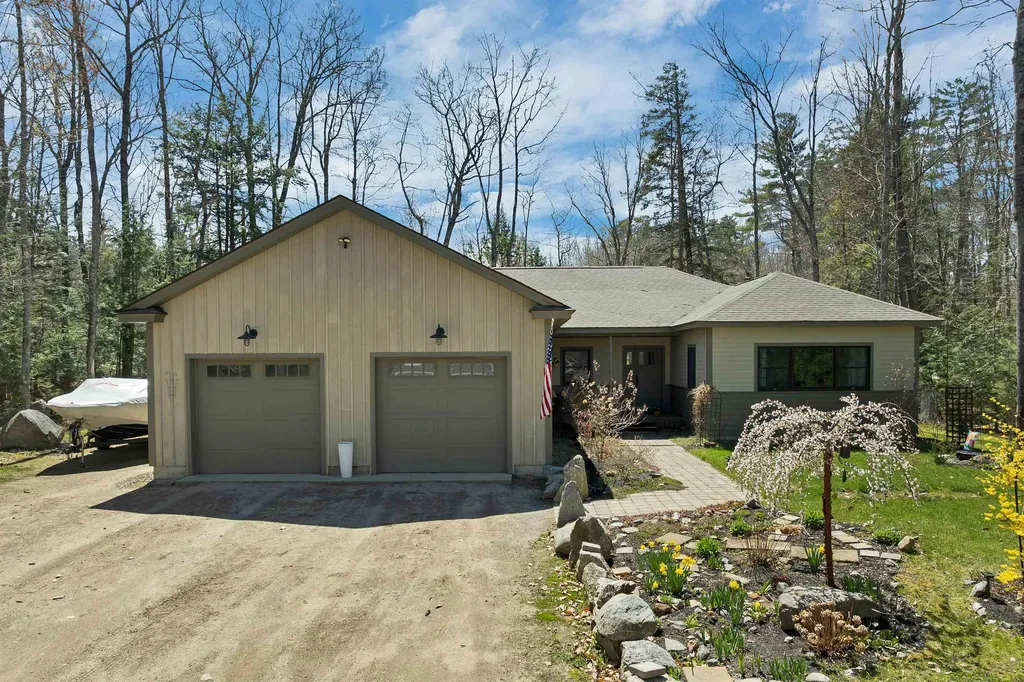 4 Colton Lane Center Harbor NH 03226