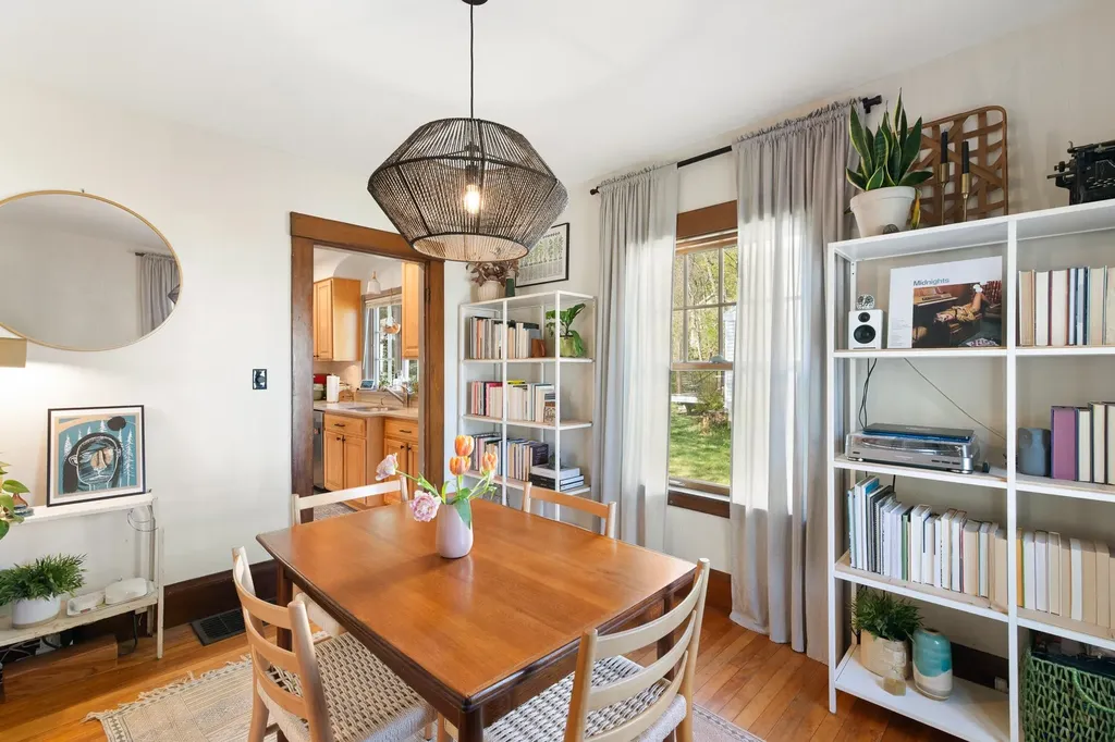 76 Belmont Avenue Brattleboro VT 05301