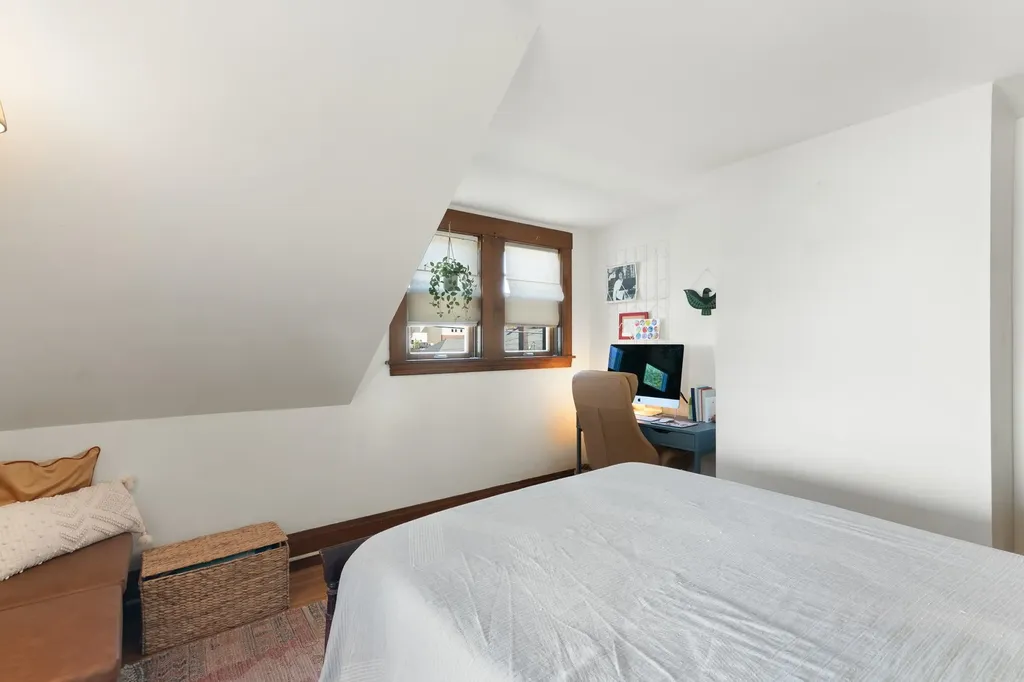 76 Belmont Avenue Brattleboro VT 05301