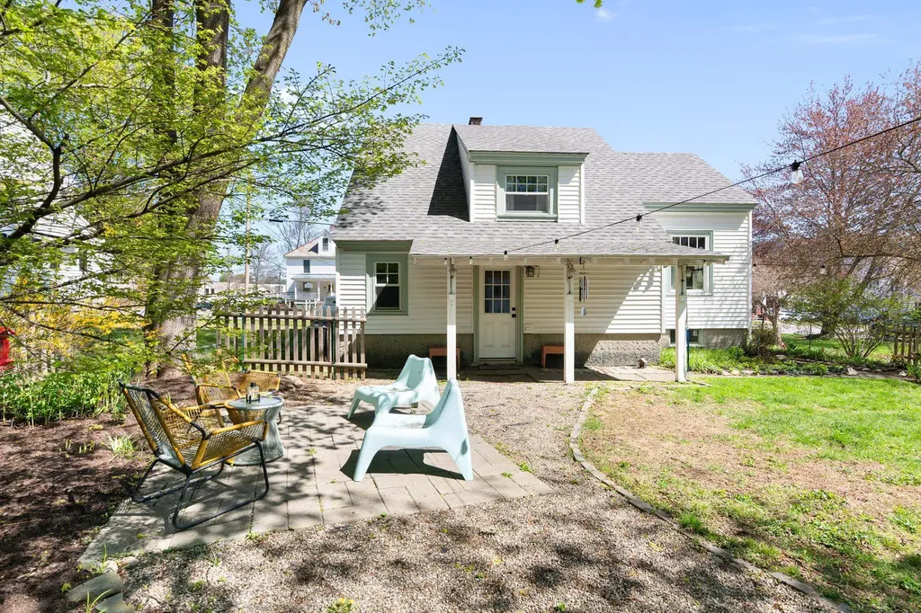 76 Belmont Avenue Brattleboro VT 05301