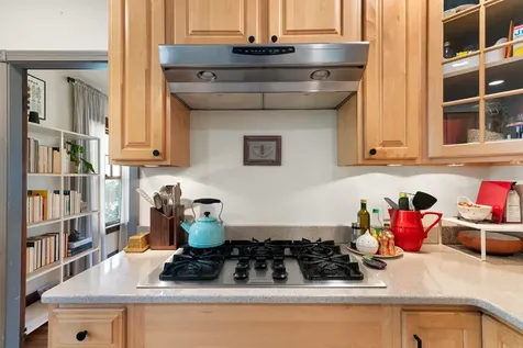76 Belmont Avenue Brattleboro VT 05301