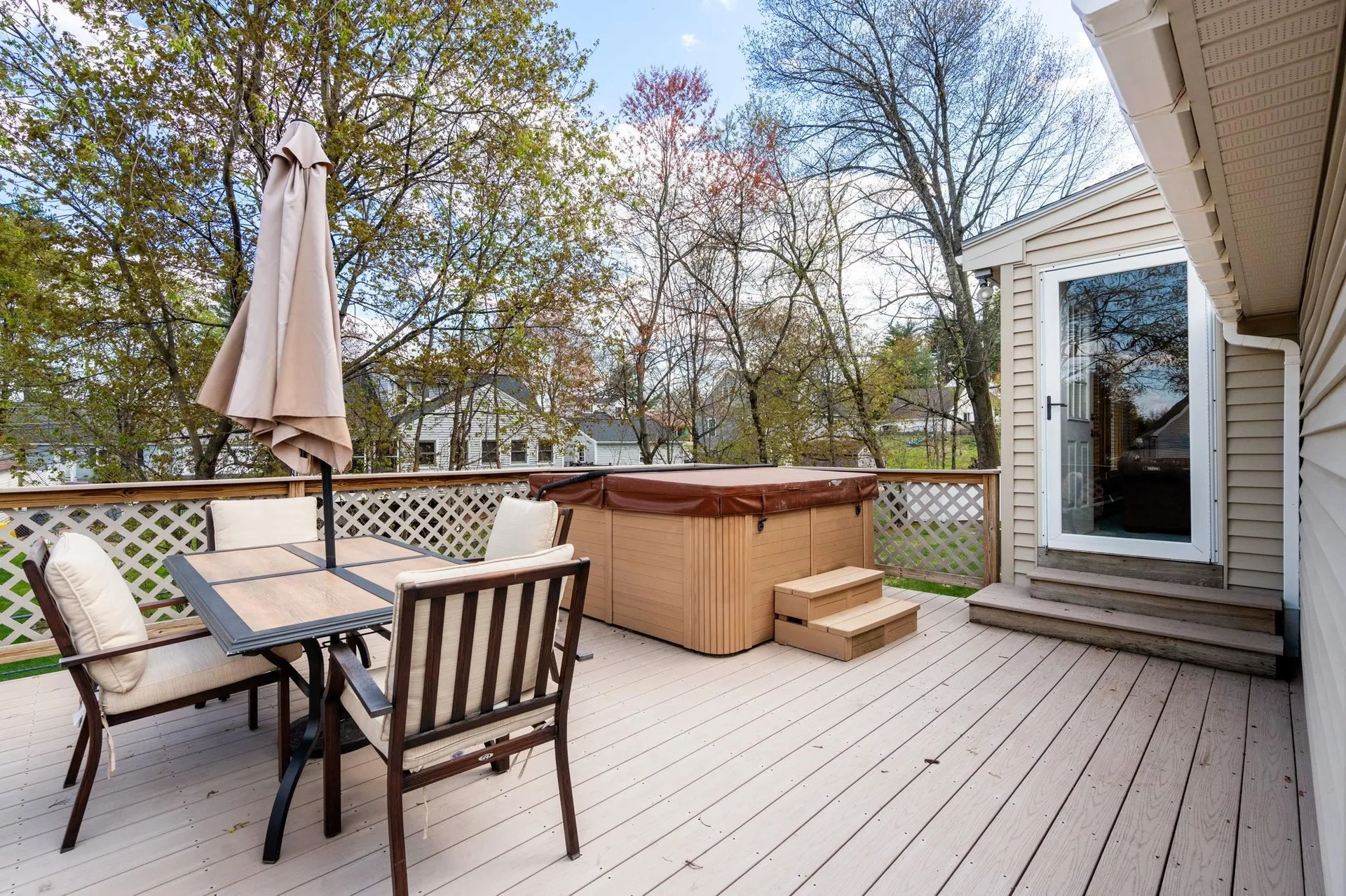 14 Trinity Drive Nashua NH 03063