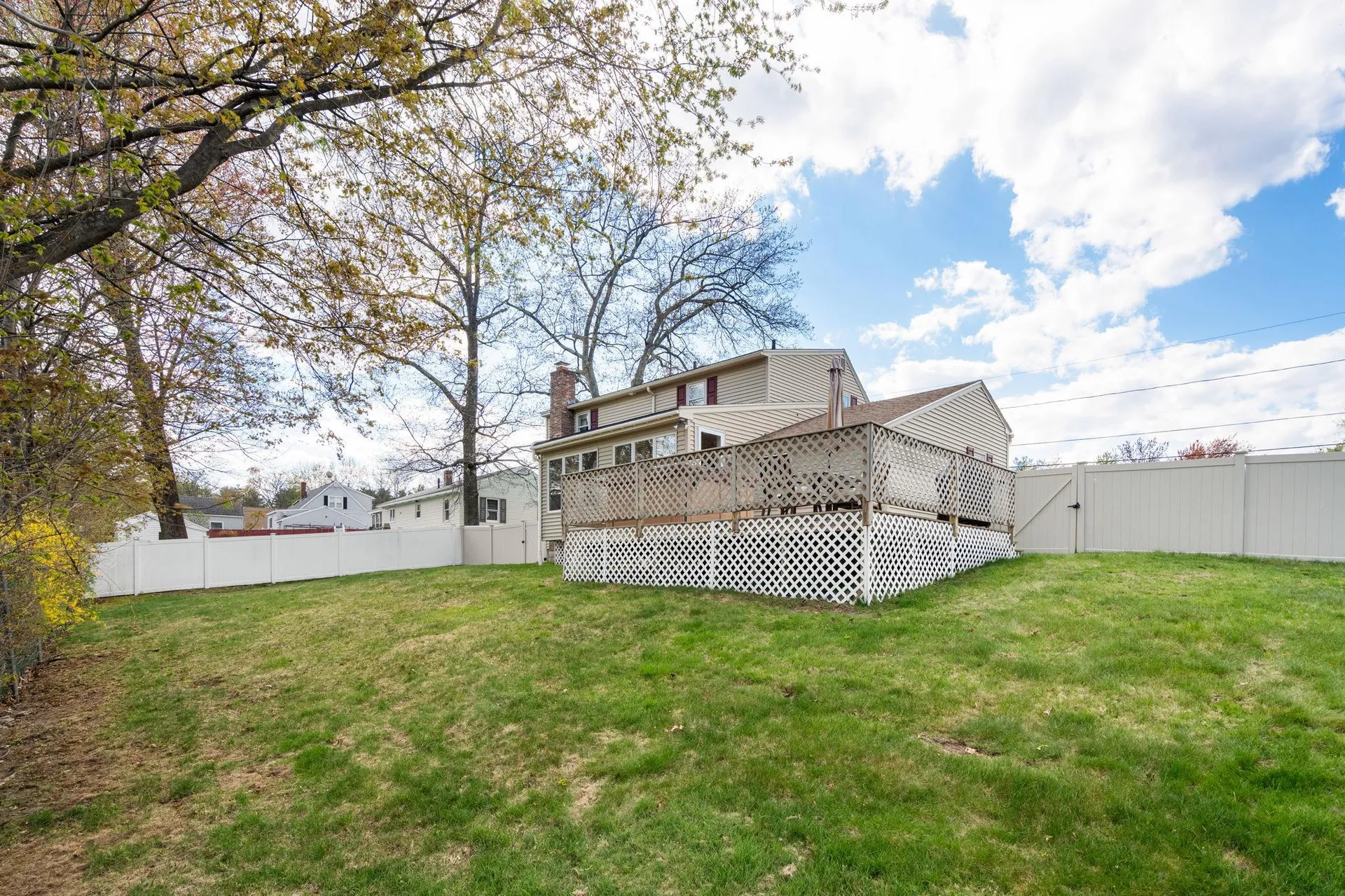 14 Trinity Drive Nashua NH 03063