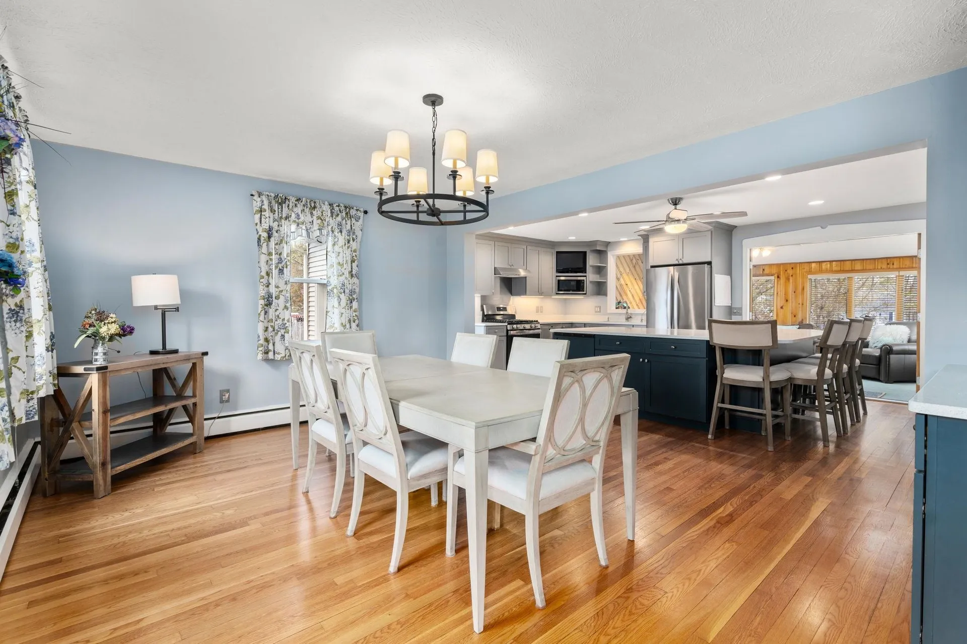 14 Trinity Drive Nashua NH 03063