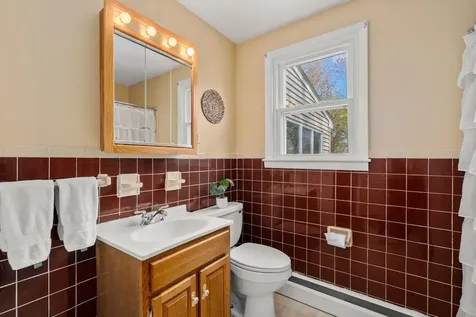 14 Trinity Drive Nashua NH 03063