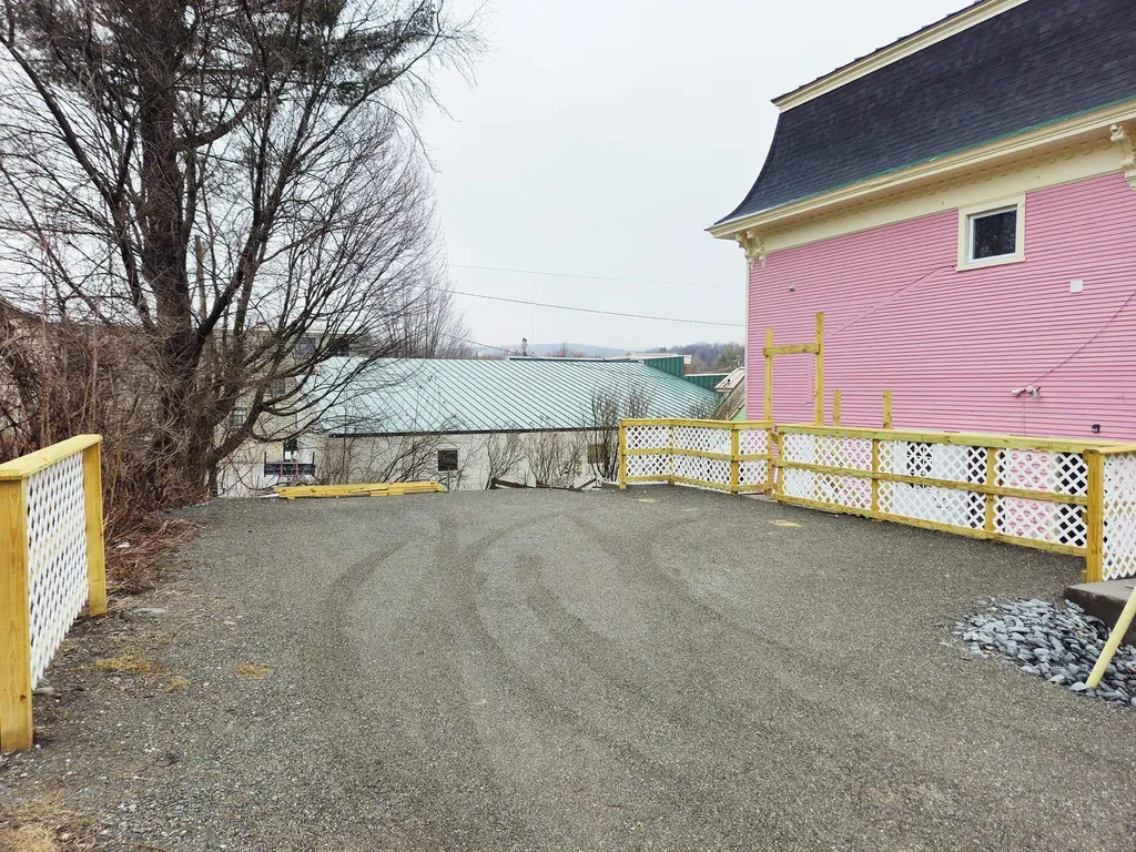 10 School Street Richford VT 05476