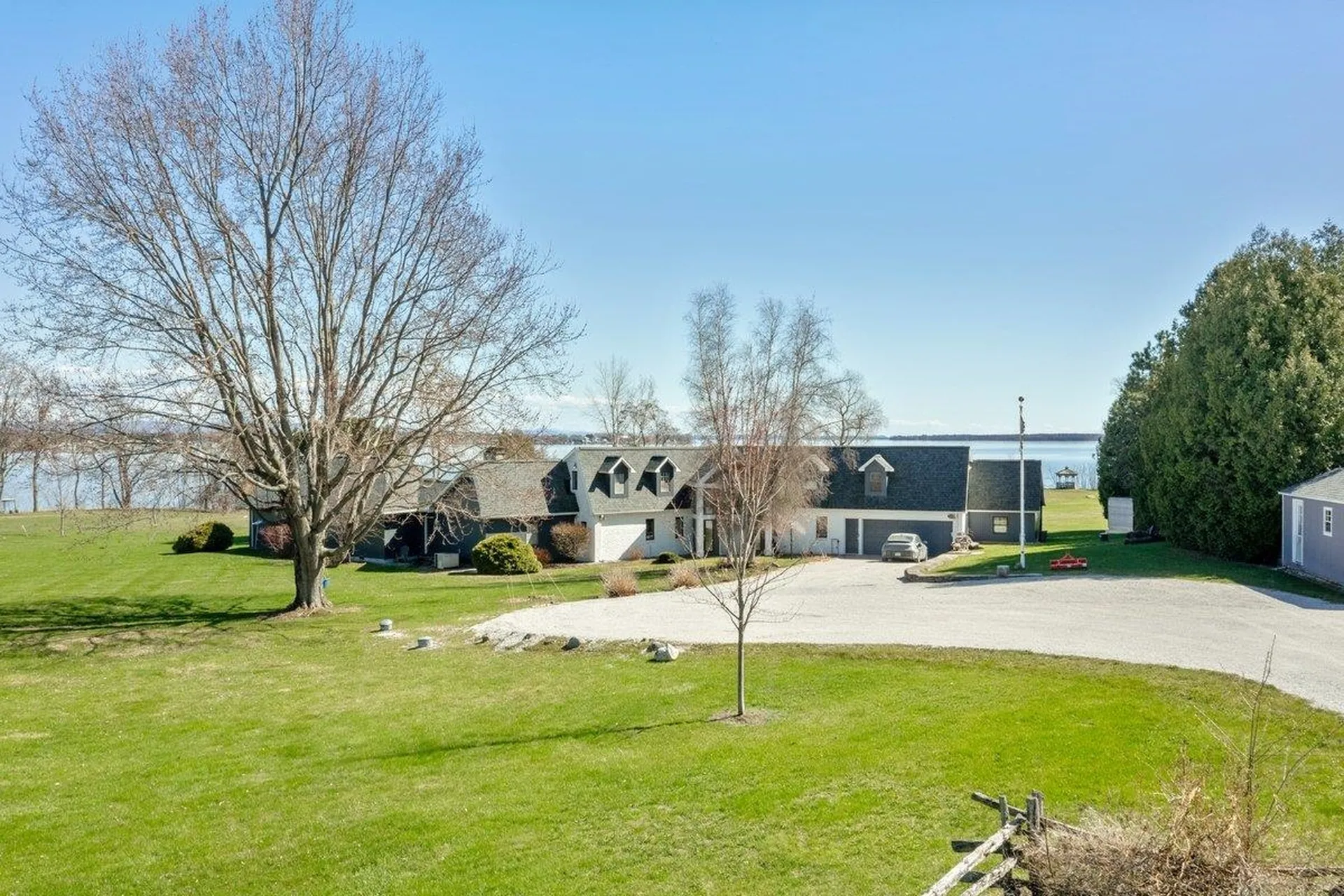 431 Mcgregor Point Alburgh VT 05440
